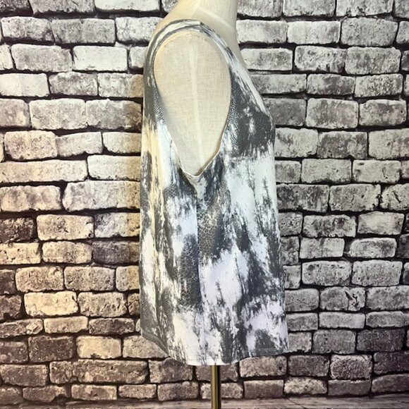 Chico's NWT Gray, Silver & White Tank Size XL - Picture 8 of 9
